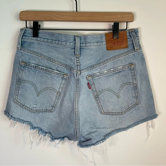 Levi’s blue high waist denim shorts size 28 - Picture 3 of 10